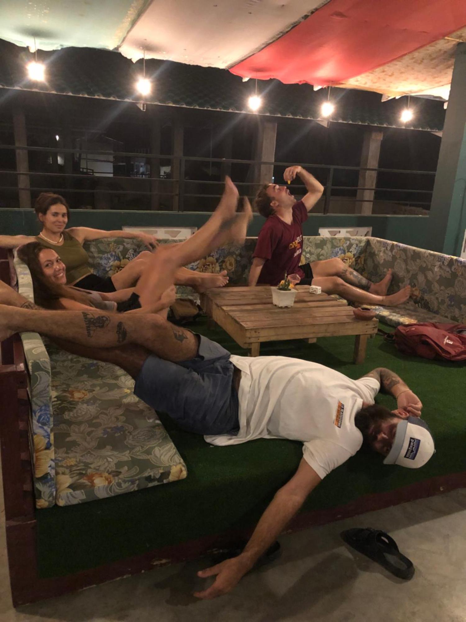Beach Break Surf Hostel เวลิกามา ภายนอก รูปภาพ